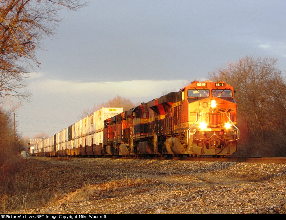 BNSF 6816